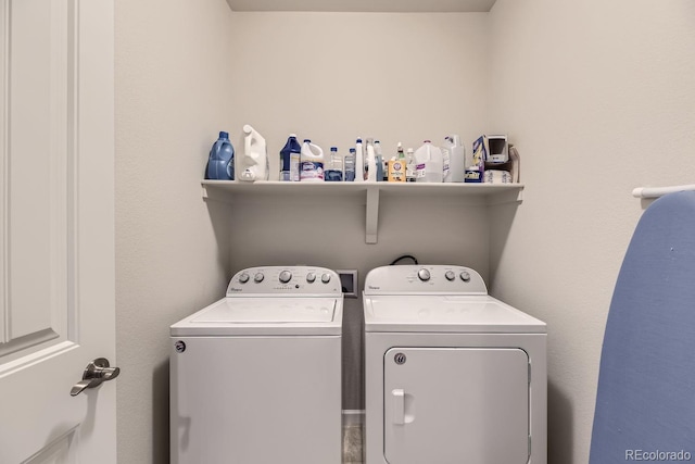 laundry room with washer and clothes dryer