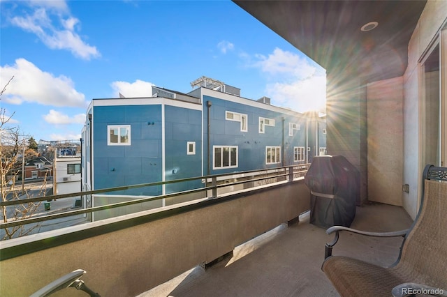 balcony featuring grilling area