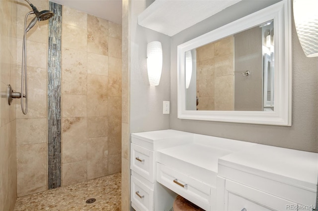 969 Pulpit Rock Ct, Colorado Springs, CO 80918 - full bathroom featuring tiled shower and vanity