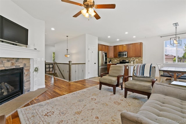8238 Hollygrape Ln, Colorado Springs, CO 80927