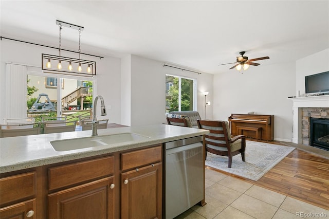 8238 Hollygrape Ln, Colorado Springs, CO 80927