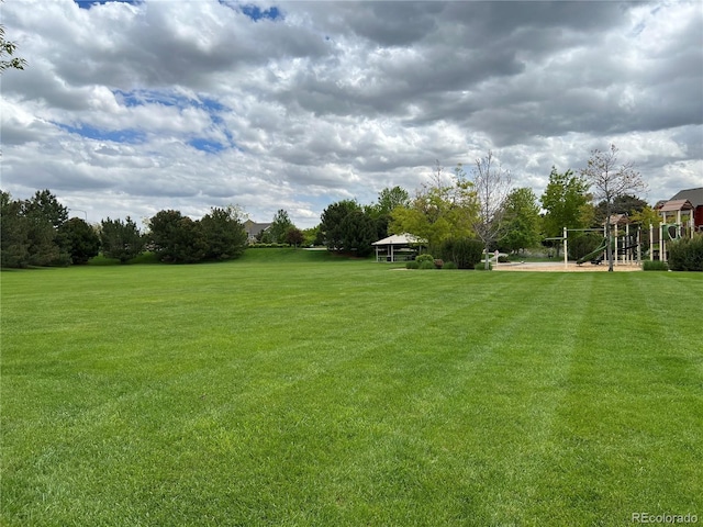 11947 Riverstone Cir Unit 7F, Henderson, CO 80640 - view of grassy yard
