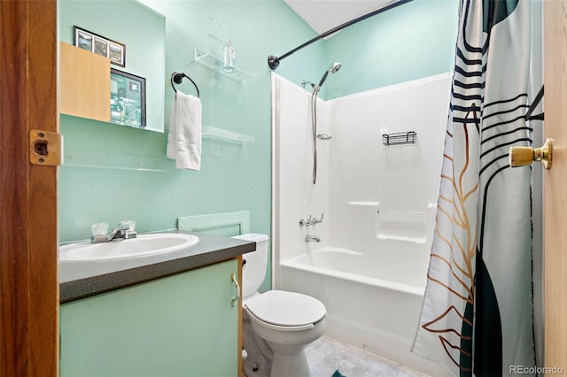 full bath featuring toilet, vanity, and shower / bathtub combination with curtain