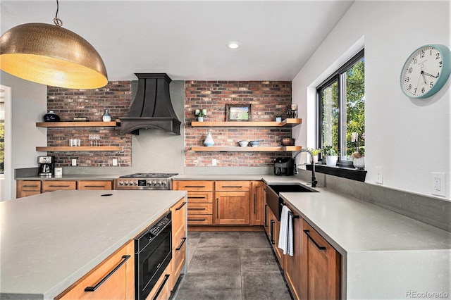 10731 E 151st Pl, Brighton, CO 80602 - kitchen featuring open shelves, a sink, custom exhaust hood, built in microwave, and recessed lighting
