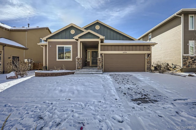 view of front of house featuring a garage