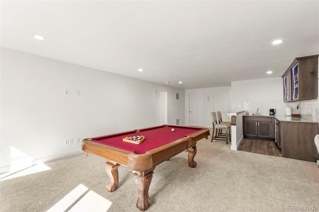 recreation room featuring carpet flooring, recessed lighting, billiards, and a sink
