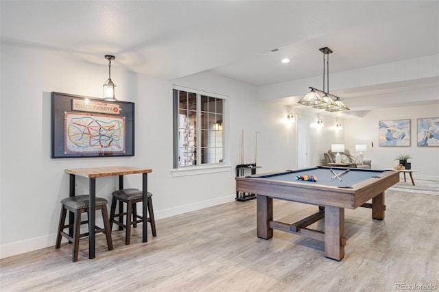 rec room with baseboards, billiards, wood finished floors, and recessed lighting