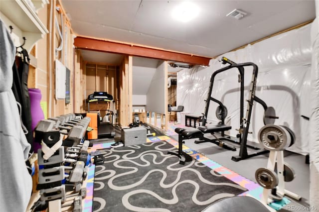 workout room with visible vents