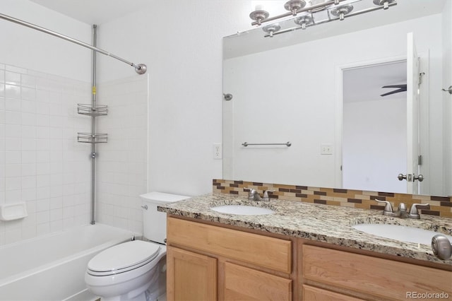 9905 Aftonwood St, Highlands Ranch, CO 80126 - full bath with double vanity and shower / bathtub combination