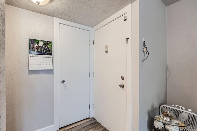 940 S Peoria St, Aurora, CO 80012 - view of doorway to property