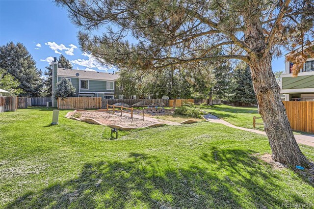 940 S Peoria St, Aurora, CO 80012 - view of yard