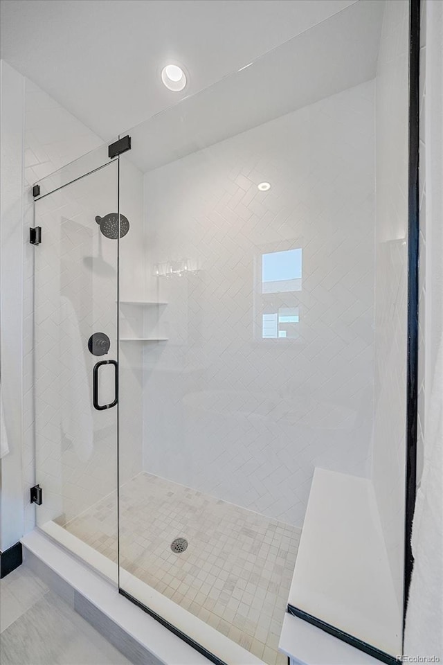 6047 N Nepal Ct, Aurora, CO 80019 - full bath with a stall shower and recessed lighting