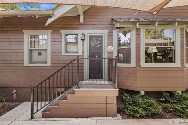 13 2nd St, Colorado Springs, CO 80906 - entrance to property