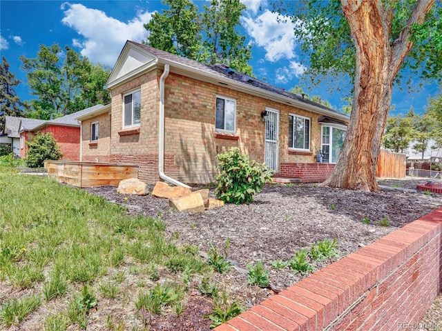 1600 Xanthia St, Denver, CO 80220 - ranch-style home featuring brick siding