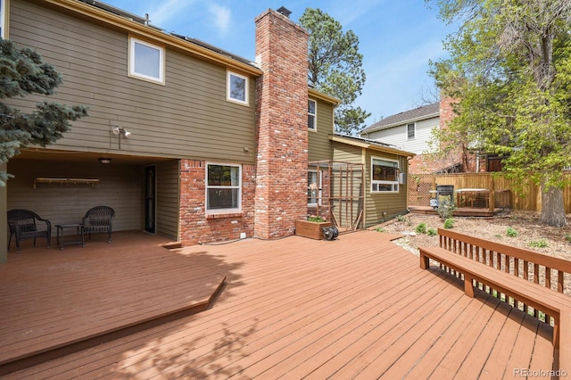 deck with fence