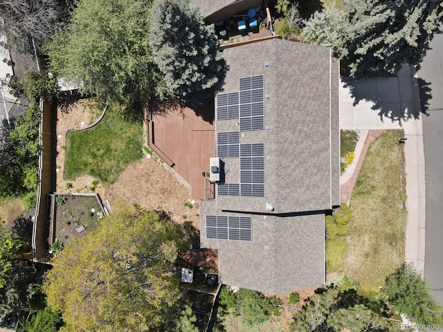 aerial view of property and surrounding area