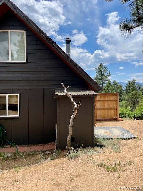 640 Ridgeway Dr, Cotopaxi, CO 81223 - view of side of home
