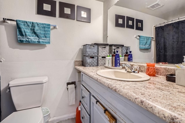 497 S Memphis Way Unit 17, Aurora, CO 80017 - full bathroom with vanity and a shower with curtain