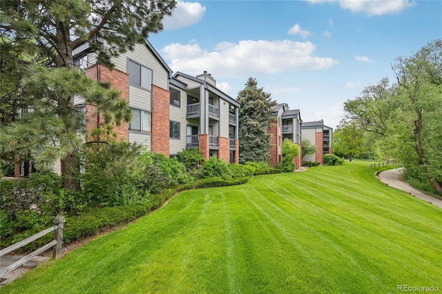 2727 Folsom St Unit 303, Boulder, CO 80304 - view of green lawn