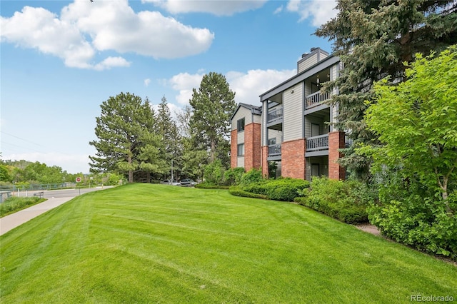 2727 Folsom St Unit 303, Boulder, CO 80304 - view of home's community featuring a lawn