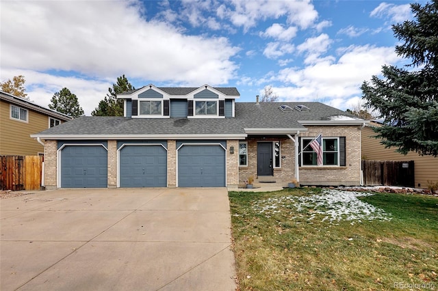 view of front of property with a front lawn