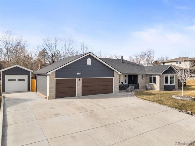 ranch-style home with a front yard