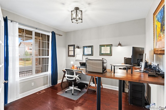 office area featuring visible vents, baseboards, an inviting chandelier, and wood finished floors