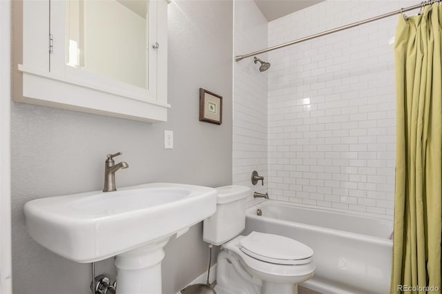 19500 Wedemeyer Rd, Kiowa, CO 80117 - bathroom with shower / bath combo and toilet