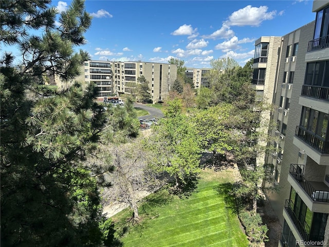 view of apartment building / complex