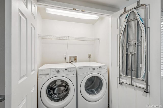 6880 E Appleton Cir, Centennial, CO 80112 - laundry room with separate washer and dryer