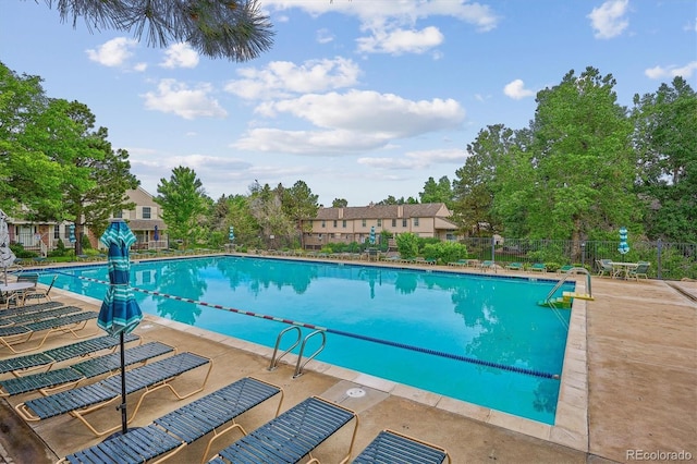 6880 E Appleton Cir, Centennial, CO 80112 - view of community pool