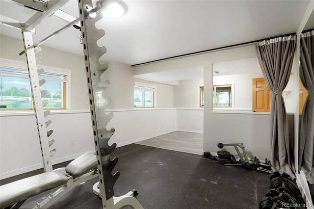 41504 Vista Rdg, Parker, CO 80138 - exercise area featuring baseboards