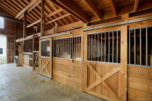41504 Vista Rdg, Parker, CO 80138 - view of horse barn