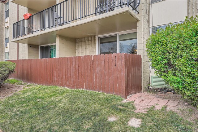2231 S Vaughn Way Unit 114B, Aurora, CO 80014 - view of side of home with a balcony