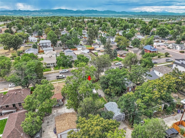 bird's eye view featuring a residential view and a mountain view