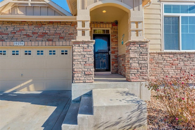 property entrance featuring a garage