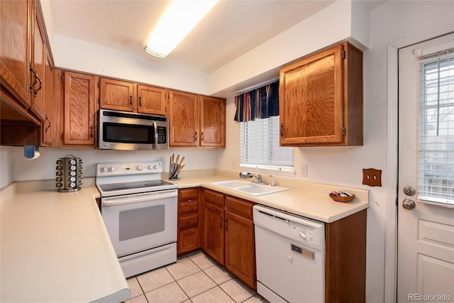 14272 E Hawaii Cir Unit B, Aurora, CO 80012 - photo 10