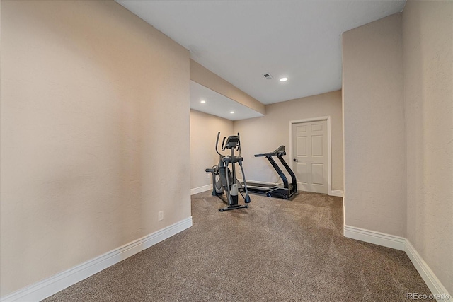 exercise room with carpet