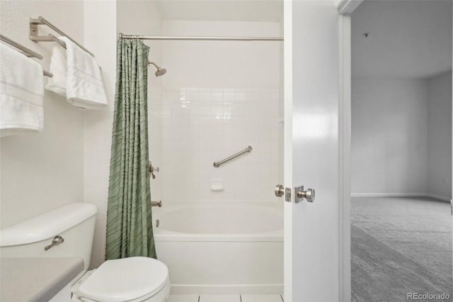 full bath with toilet and shower / bath combo