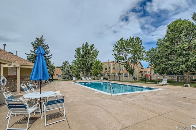 7370 E Florida Ave Unit 1020, Denver, CO 80231 - community pool with a patio area