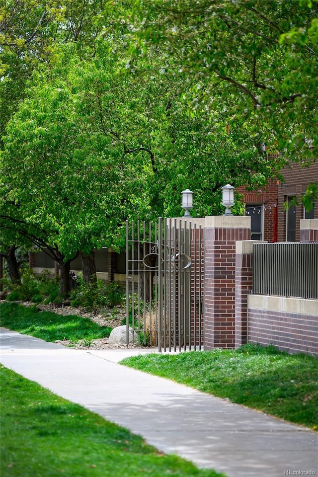 1631 N Emerson St Unit 117, Denver, CO 80218 - view of gate