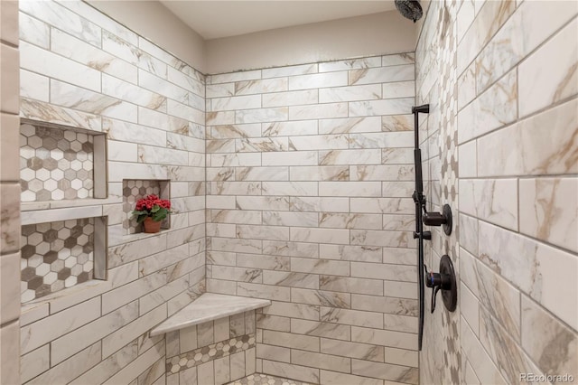 10640 W 46th Ave, Wheat Ridge, CO 80033 - bathroom featuring a tile shower