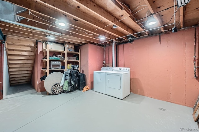 basement featuring washer and dryer