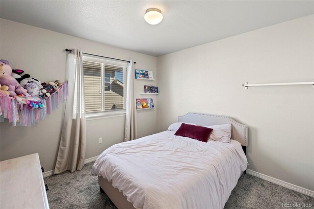 bedroom with carpet flooring