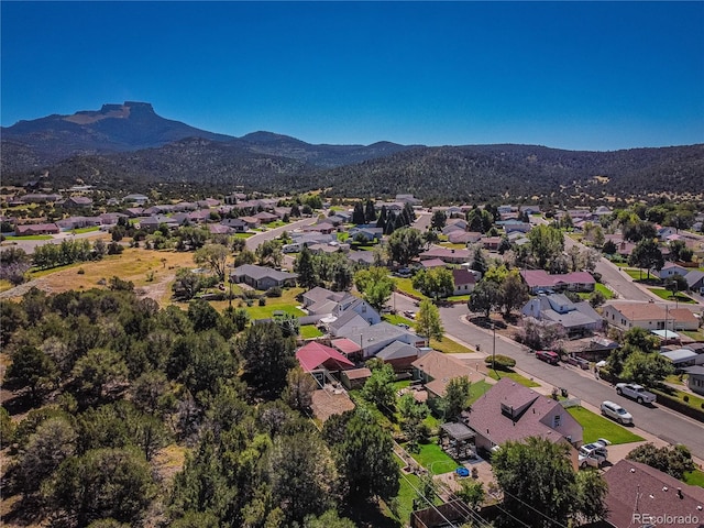 bird's eye view with a mountain view