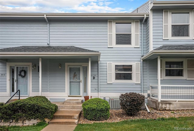 townhome / multi-family property with central AC