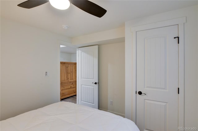 bedroom featuring ceiling fan