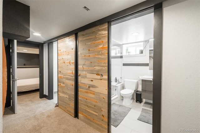 915 N Kearney St, Denver, CO 80220 - hall featuring recessed lighting