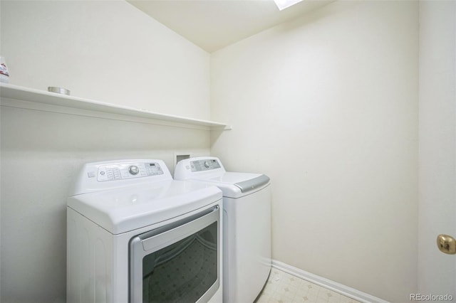 19076 E Lasalle Pl, Aurora, CO 80013 - laundry room with washer and dryer and light floors
