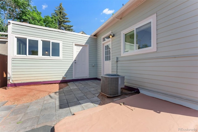 2323 W Pikes Peak Ave, Colorado Springs, CO 80904 - view of patio / terrace